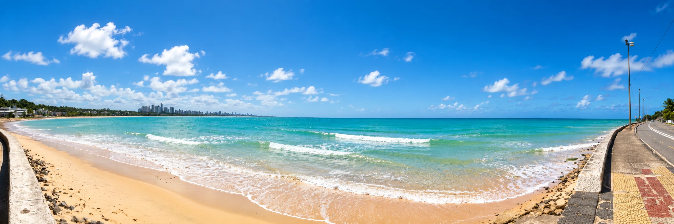 Praia de Cabo Branco, João Pessoa, em tratamento visual de verão